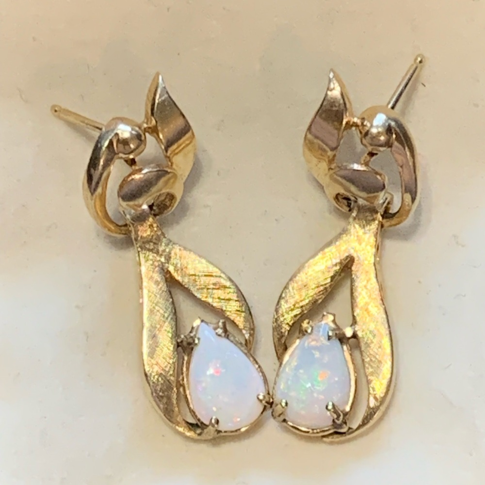 14 K Gold Opal Earrings